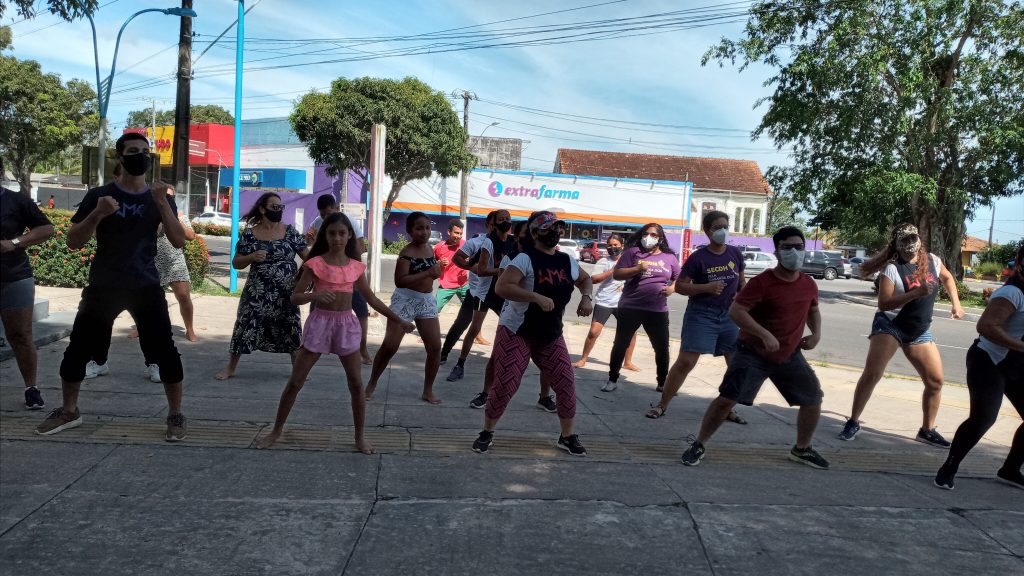 Aulão dançante animou o público no Chapéu Virado. Verão da Gente sem preconceito.