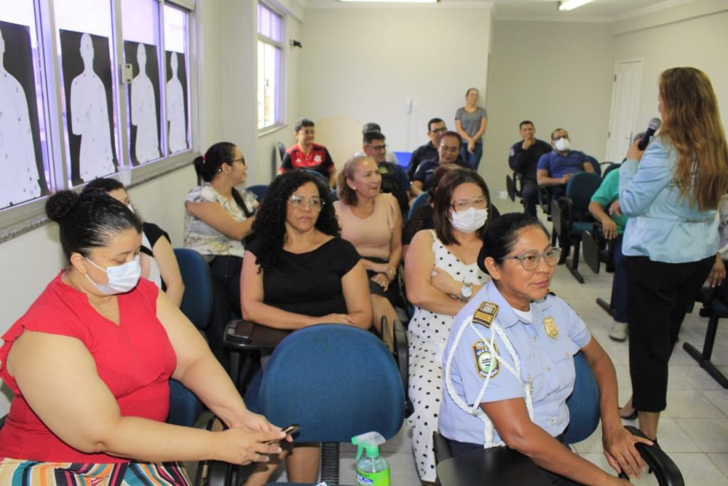 A Guarda Municipal de Belém, promoveu um Workshop, para os guarda municipais, aprenderem técnicas de falar em público.