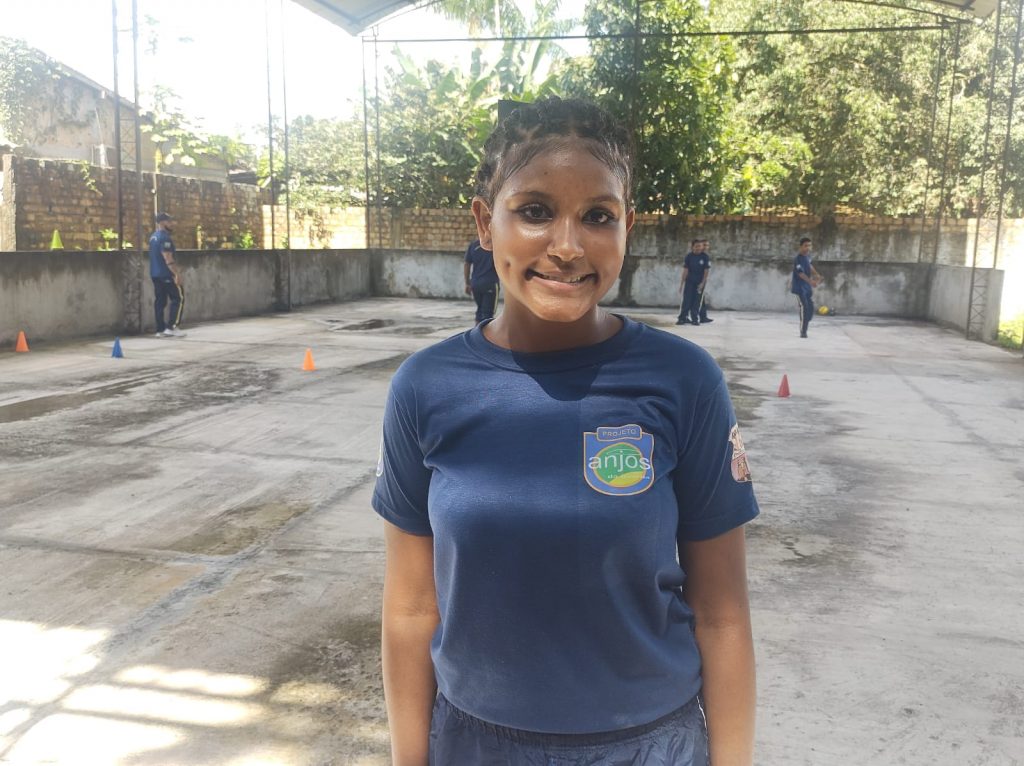 A estudante Ana Beatriz Moraes, 14 anos, diz que o projeto oferece benefícios para elas e seus colegas.