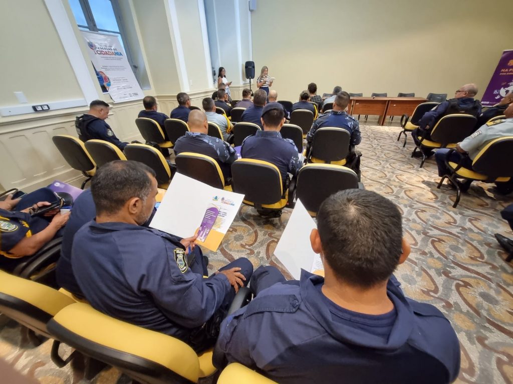 Servidores da Guarda Municipal iniciam curso de Atendimento Humanizado às Pessoas em Situação de Rua..